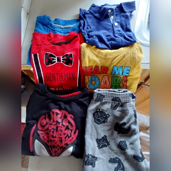 okie dokie Other - Boys Size 5T Lot of Clothes